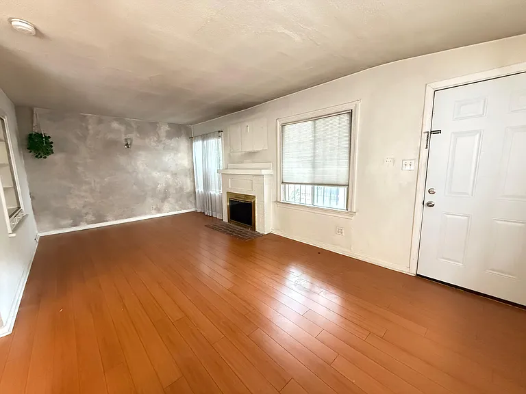 1123 N Vista St #1123 — Photo 10