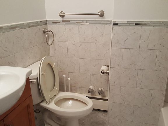 4th image of 2116 E 65th St #1