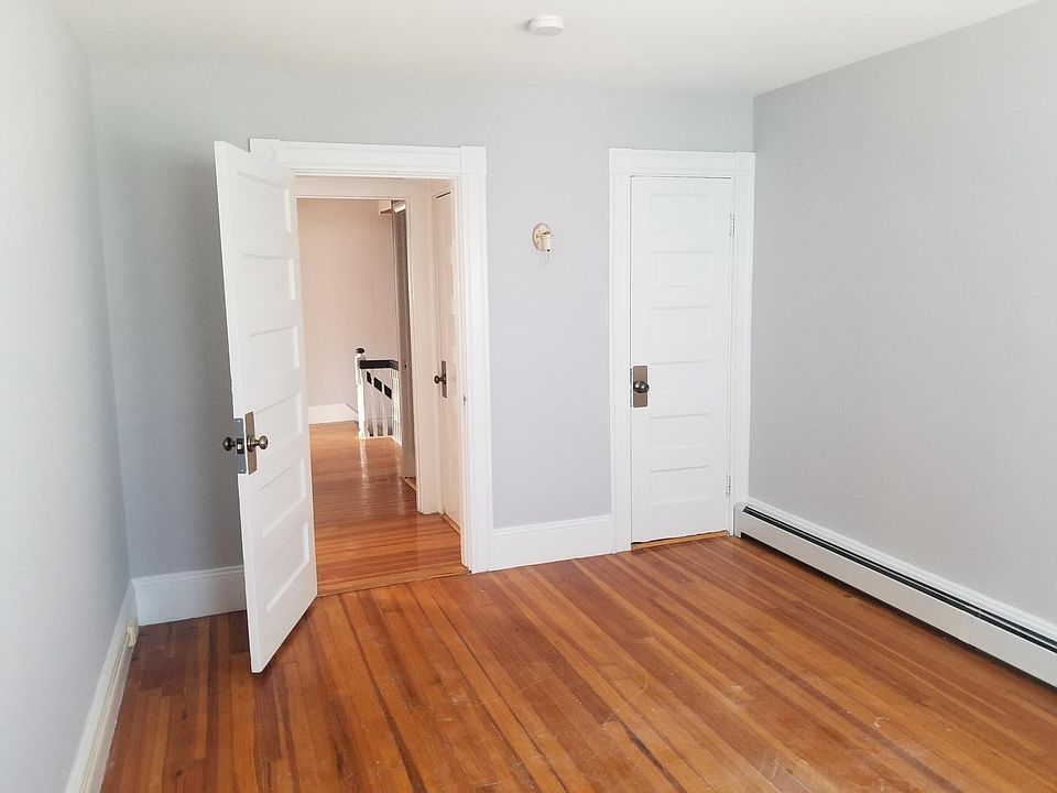 1st image of 7 Sheridan St Floor 2