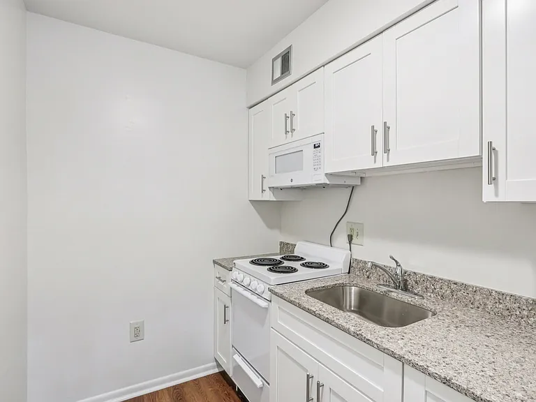 Acacia Lumberton Manor - 62+ Community — Photo 7