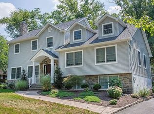 35 Hartley Rd, Summit, NJ 07901