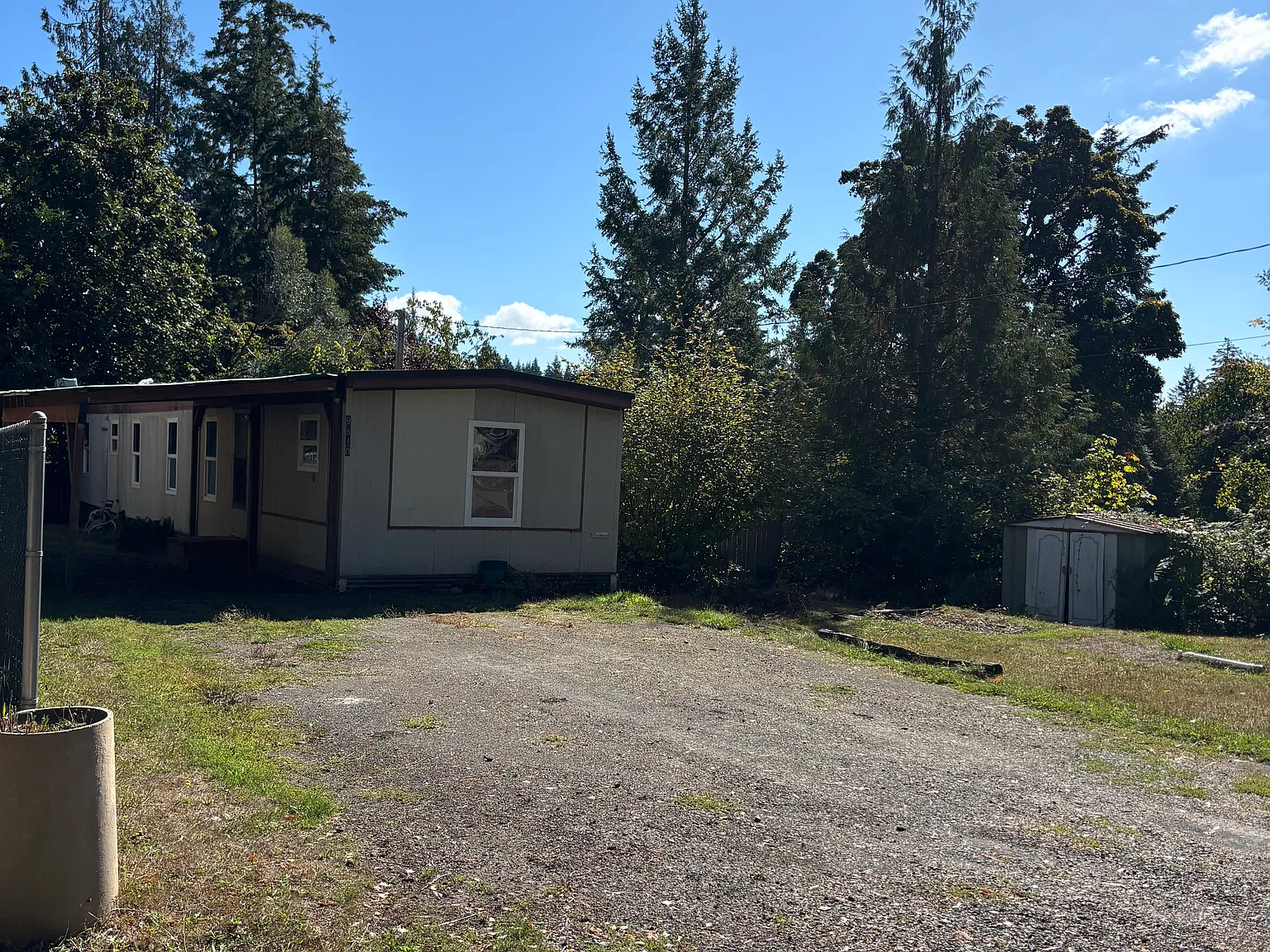 3 bed, 896 sqft, $1,000 — Photo 2
