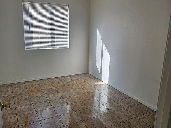 4th image of 1110 E Mohave St Unit 1