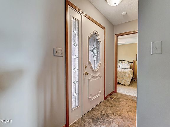 5th image of 2847 Sherwood Dr