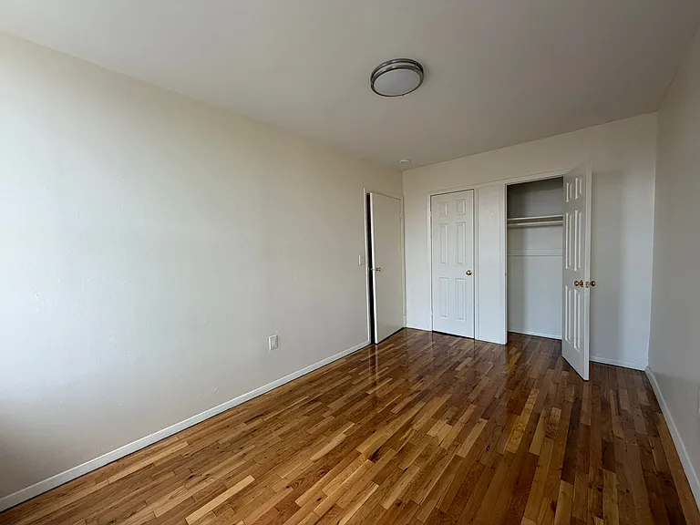1264 Sheridan Ave #6F — Photo 7