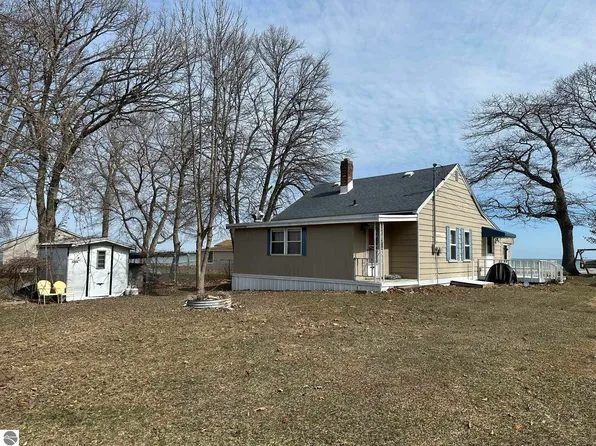 3266 S Point Ln, Au Gres, MI 48703