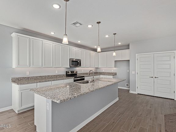 5th image of 1171 E Riverton Place