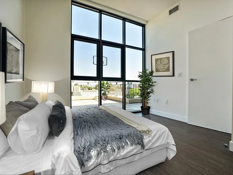 5420 Yolanda Ave — Photo 47