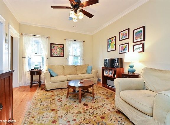 2nd image of 5019 W Ainslie St
