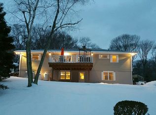 210 Dogwood Dr, Wading River, NY 11792