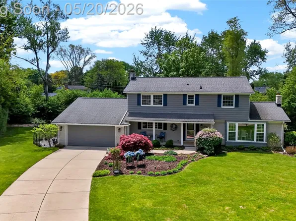 3717 Tyrconnel Trl, West Bloomfield, MI 48323
