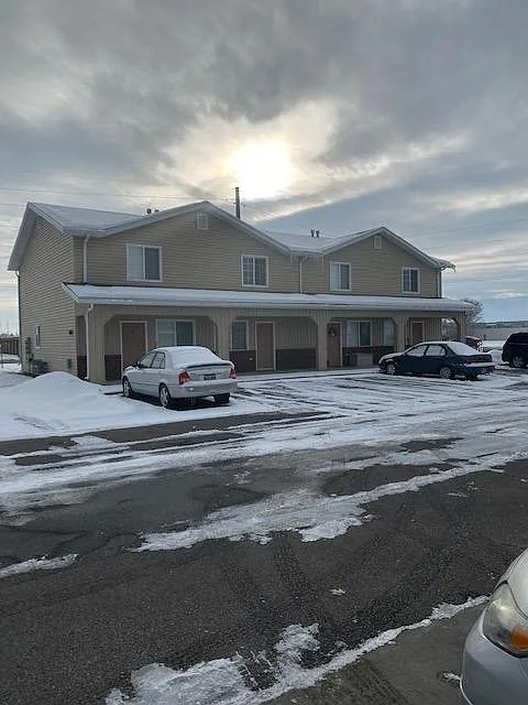 1007 N 560 W