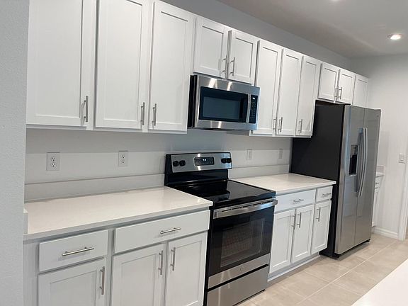 4th image of 393 Quarry Rock Cir
