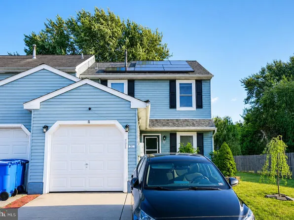 71 Oakcrest Ln, Westampton, NJ 08060