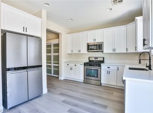 5221 Mountain Garland Ln, North Las Vegas, NV 89081