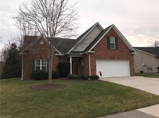 108 Parkview Ct, Archdale, NC 27263