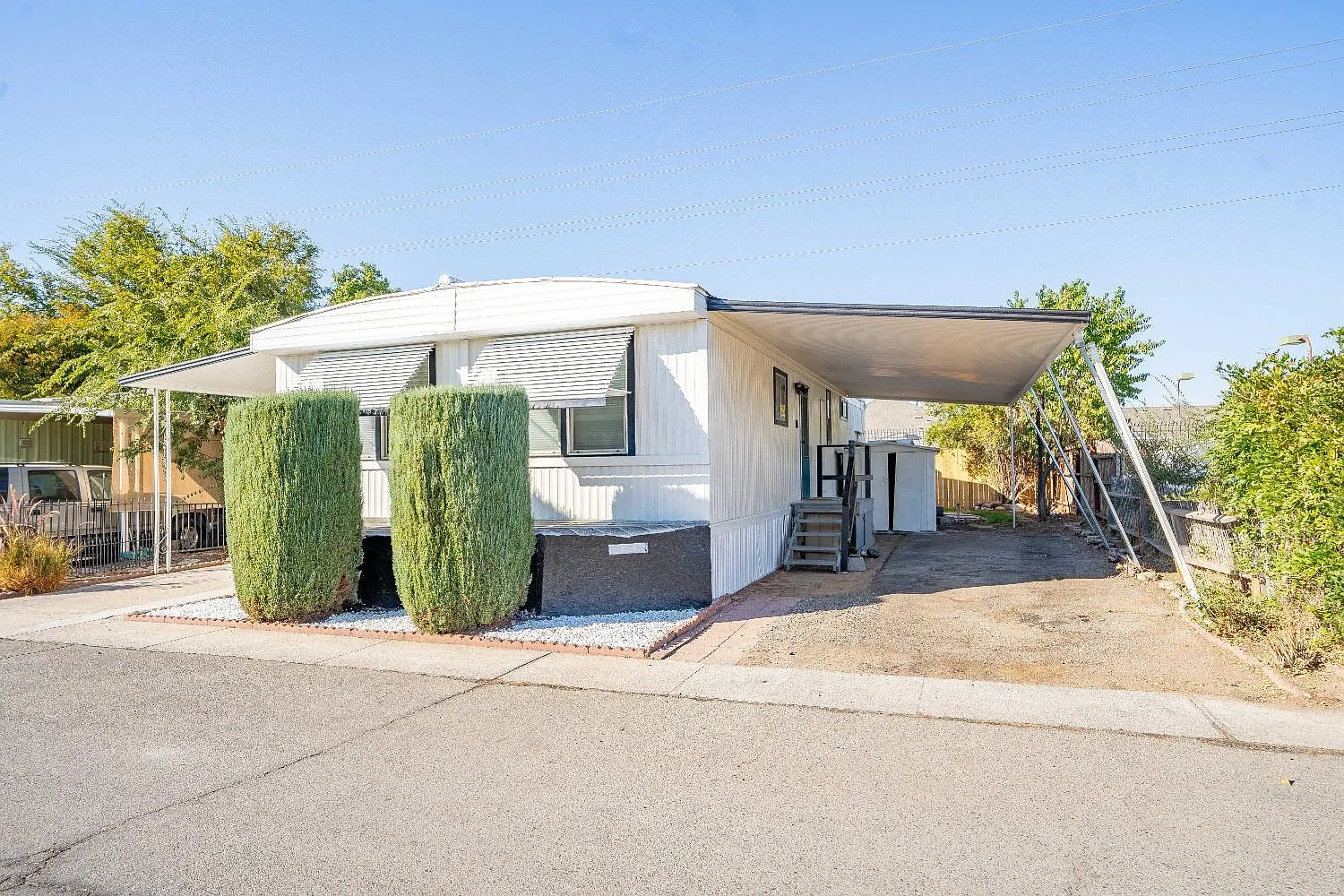7676 N Fresno St Space 111 photo 1