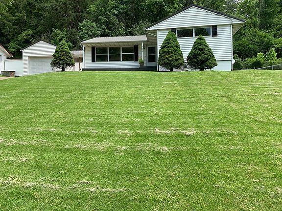 2nd image of 906 Forest Edge Dr