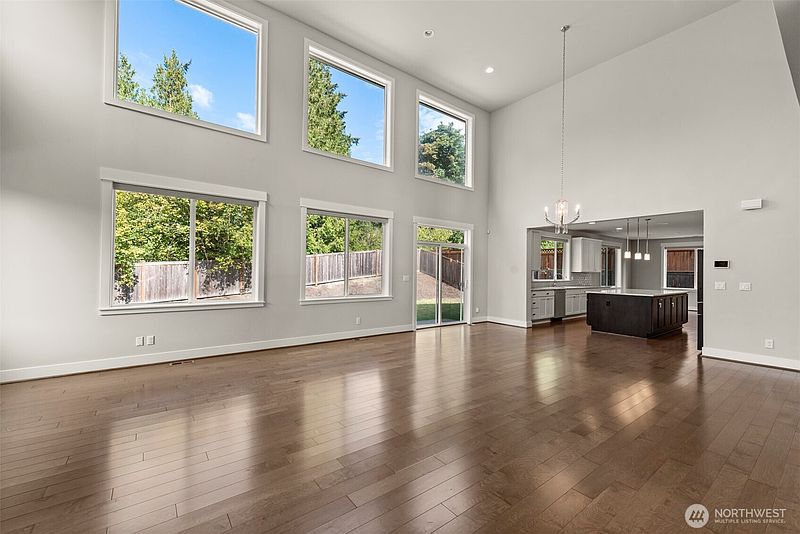 4th image of 9818 NE 162nd Street