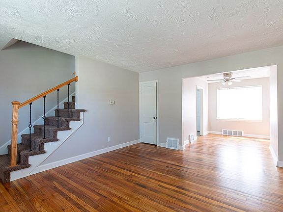 4th image of 1822 E Outer Dr #42