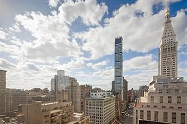 Sold by Douglas Elliman | media 14