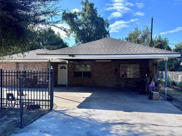1802 Debeney Dr, Houston, TX 77039
