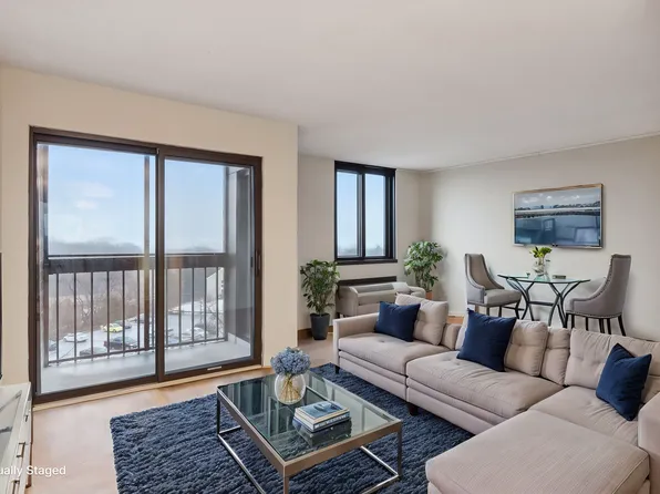 1181 Edgcumbe Rd APT 703, Saint Paul, MN 55105