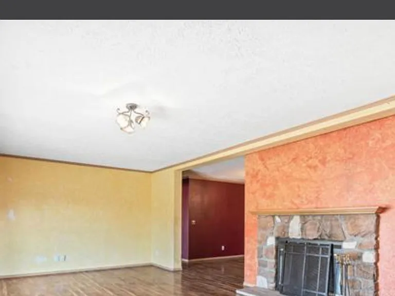 8525 Squirrel Creek Rd — Photo 4