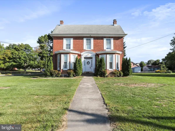 43 W California St, Mercersburg, PA 17236