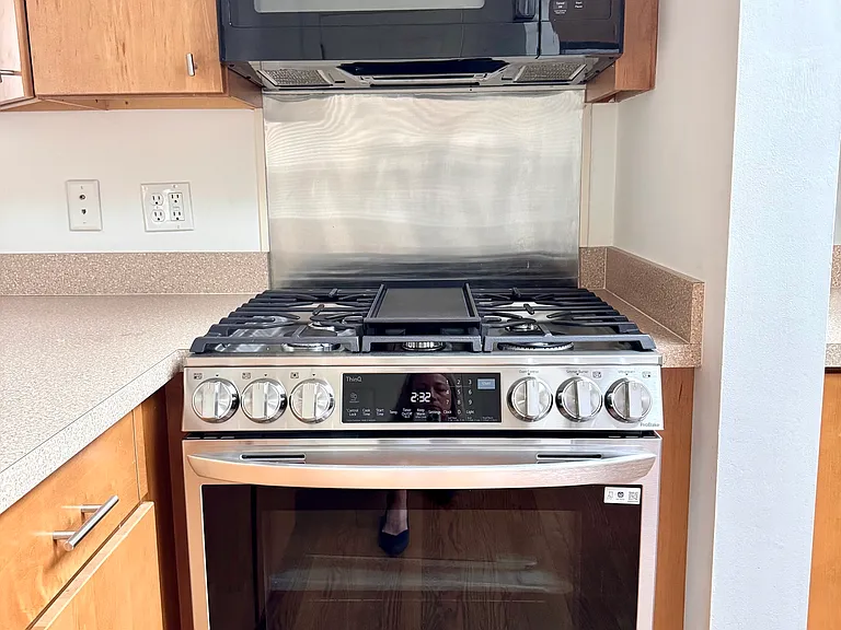 21 Diving St — Photo 12