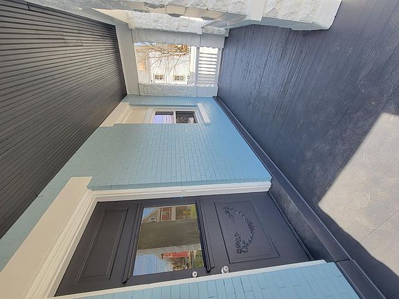 2nd image of 3609 Evanston Ave Unit 2
