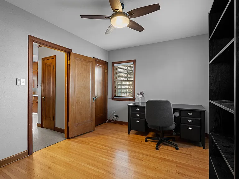 1109 3rd St NW — Photo 10