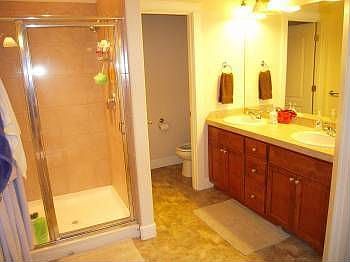 3rd image of 5411 NE 127th St