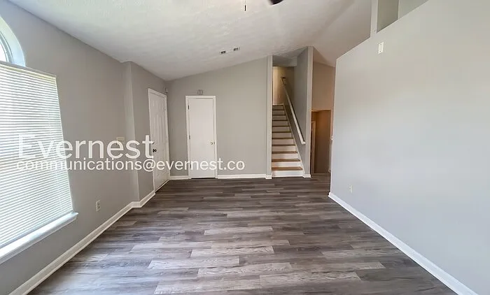 3828 Landgraf Cv — Photo 4