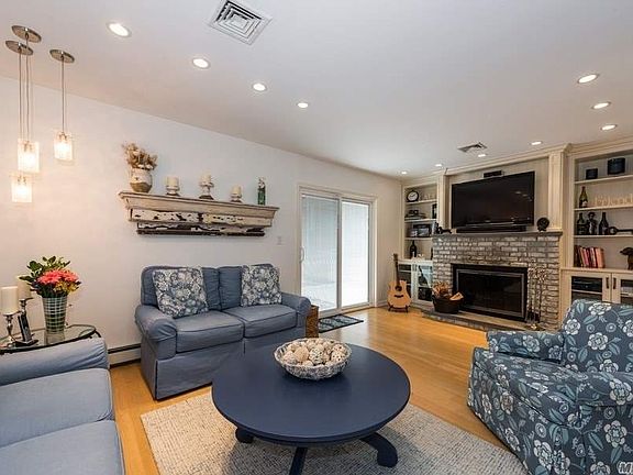 4th image of 449 Cedar Ln