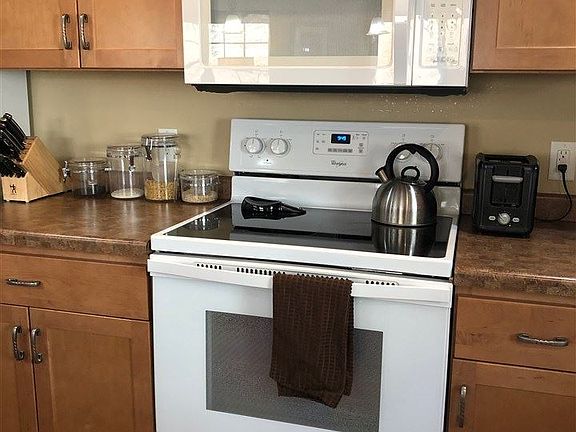 5th image of 620 Brookstone Ct #620