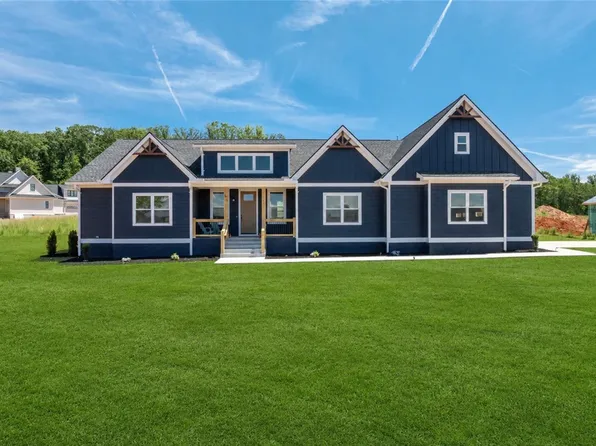 161 Meadow Park Dr, Easley, SC 29640