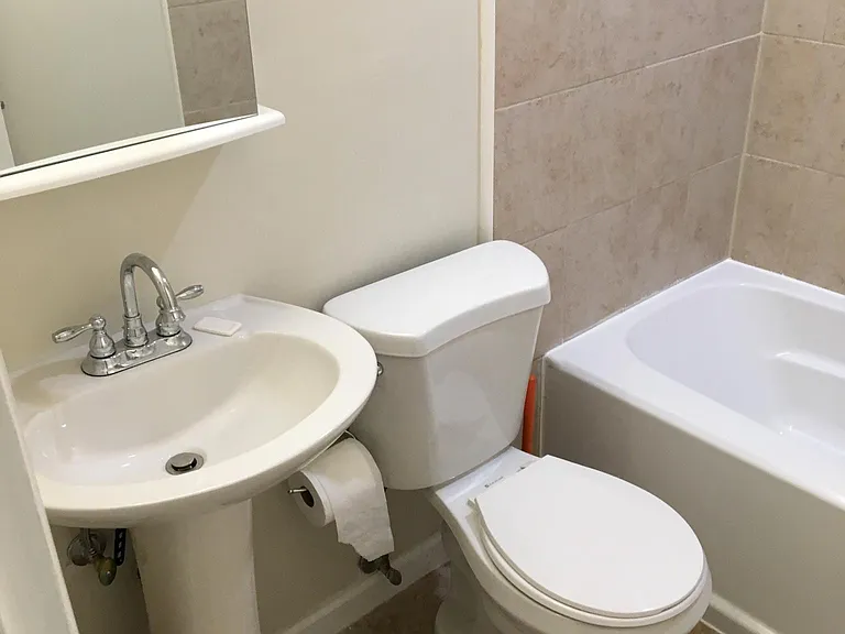 2401 Grange Hall Ct — Photo 11