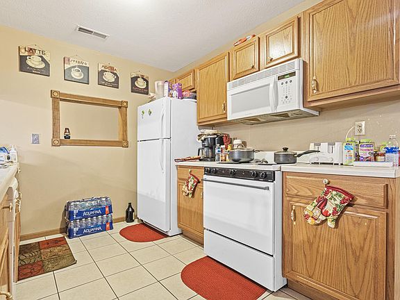5th image of 2221 Wittenham Pl Unit 2221