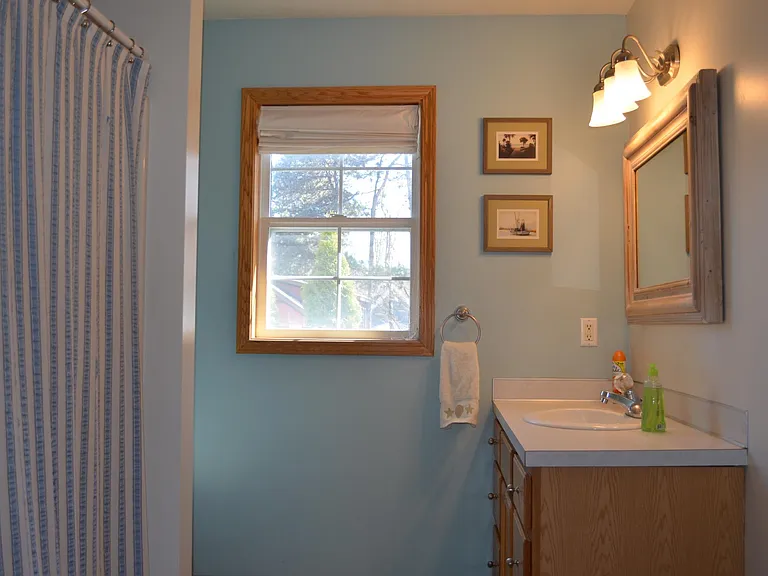 3342 N Lakeshore Dr — Photo 9