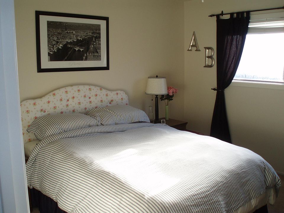 1st image of 263 Jackson Ave APT 3