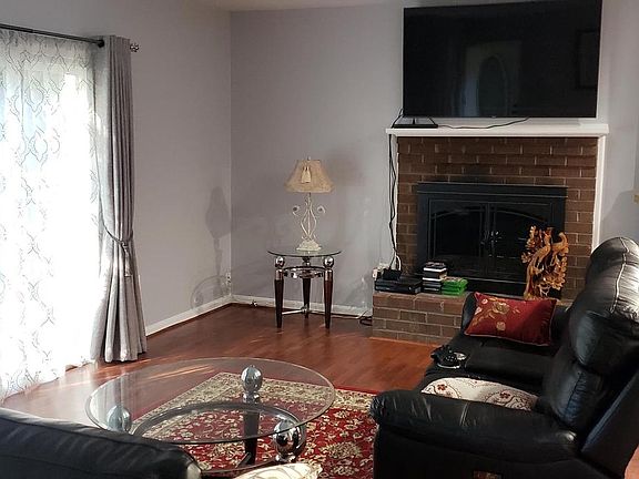 4th image of 3764 Persimmon Cir