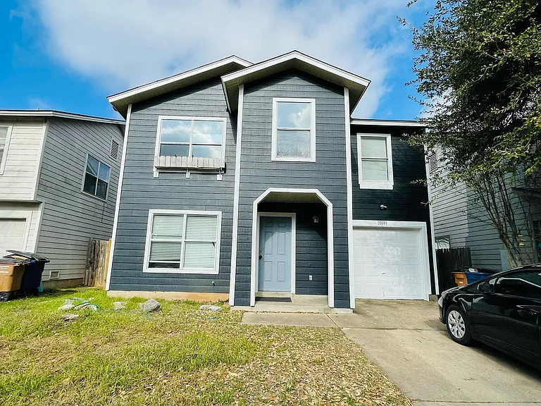 10600 Garbacz Dr — Photo 4
