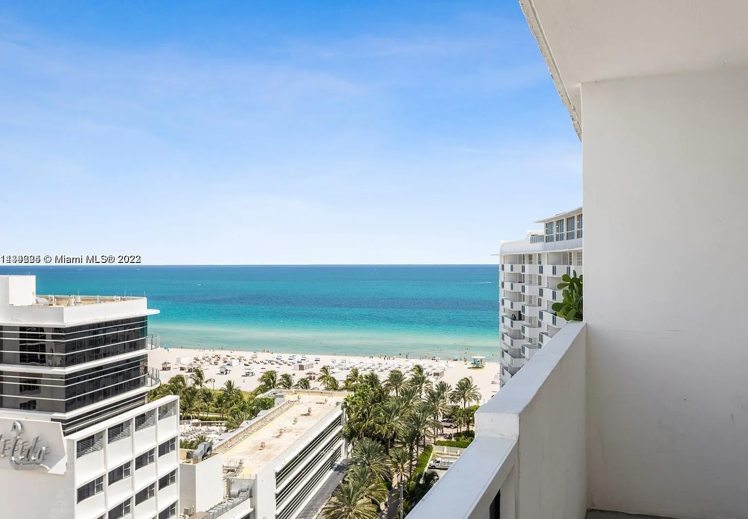 The Decoplage Condo — Photo 1