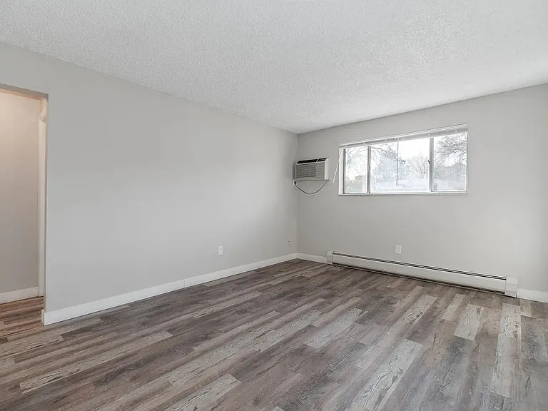 Caravelle Apartments — Photo 15