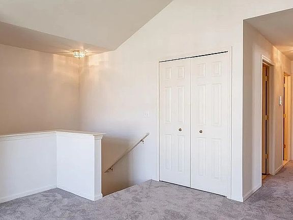 4th image of 16716 Dover Dr Unit 67