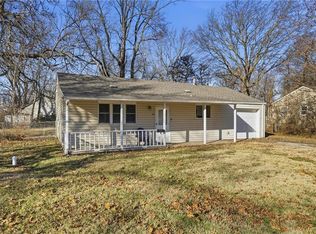 12802 Grandview Rd, Grandview, MO 64030