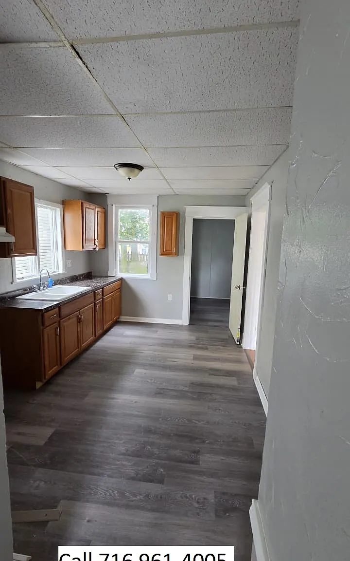 3 bed, 2217 sqft, $1,275 — Photo 3