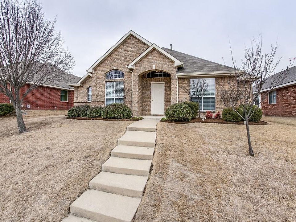 1st image of 2703 Pennington Dr