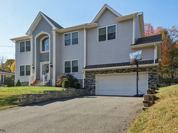 10 Pinegrove Rd, Mount Olive Twp., NJ 07828